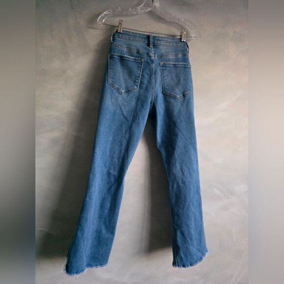 Vervet Medium Wash Distressed Ankle Kick Flare Jeans Size 27 FORGET RAW STEP Hem - Picture 6 of 11